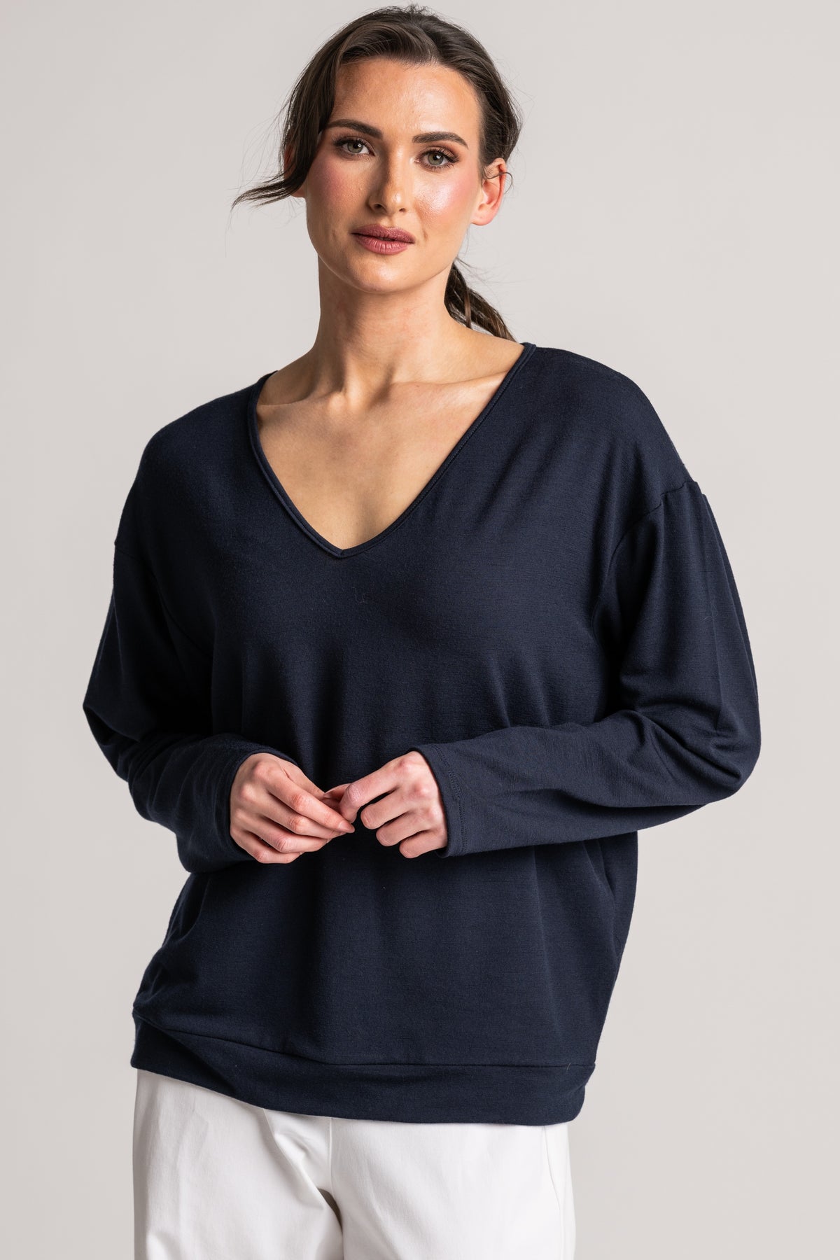 PAULA RYAN Relaxed V-Neck Top - Navy Merino