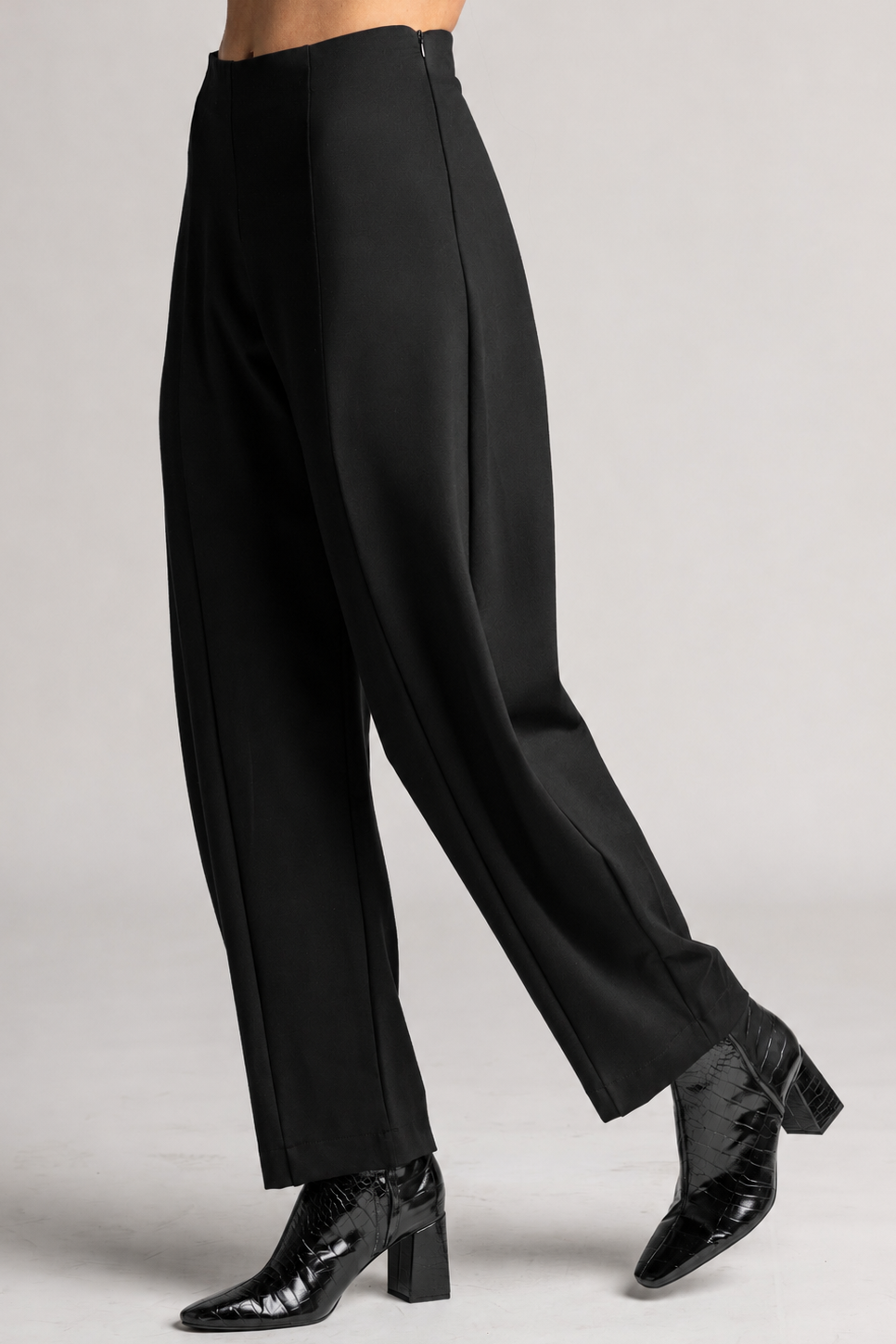 PAULA RYAN Side Zip Barrel Pant - Black Roma