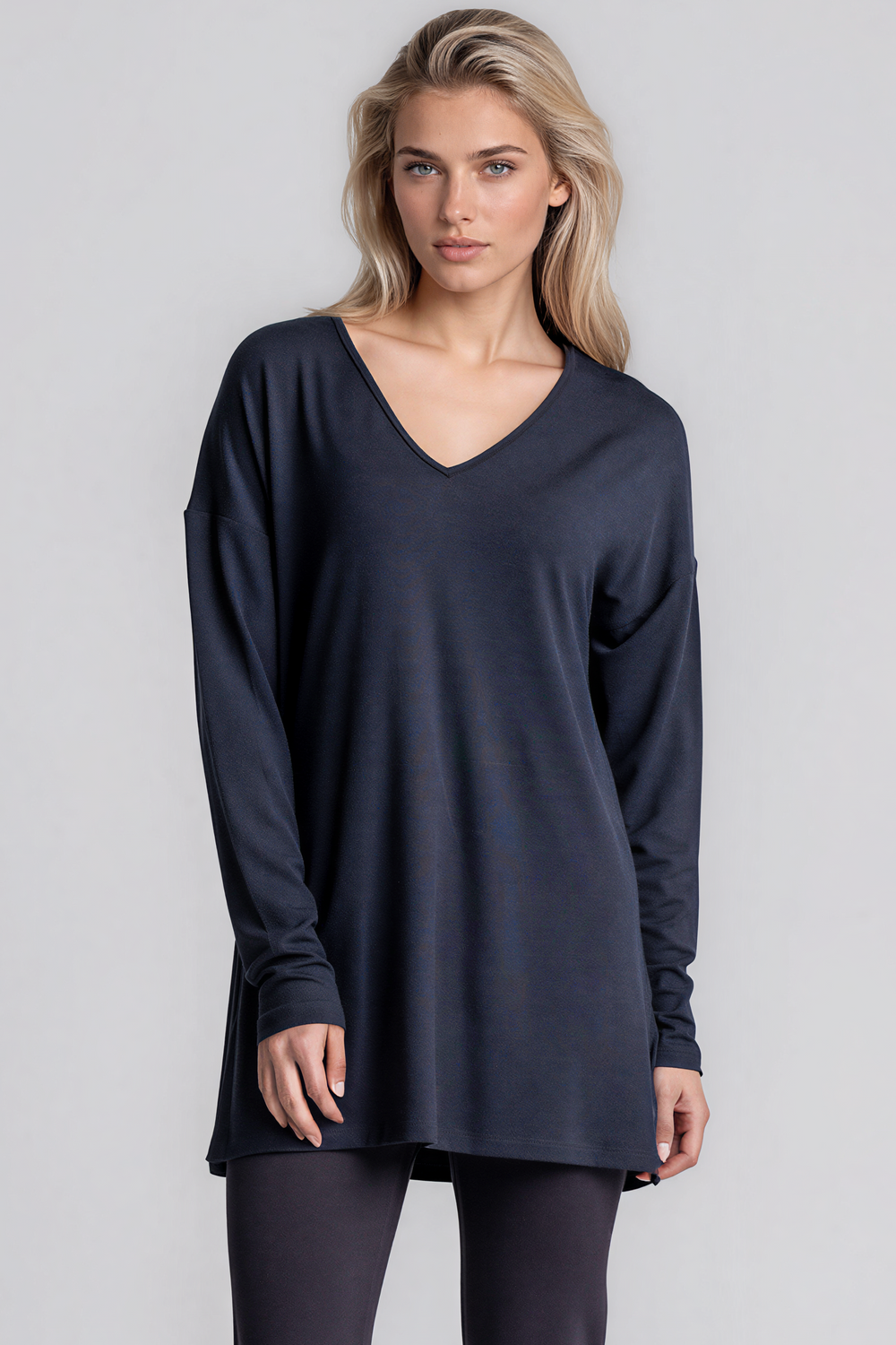 PAULA RYAN Relaxed V-Neck Tunic - Navy Merino